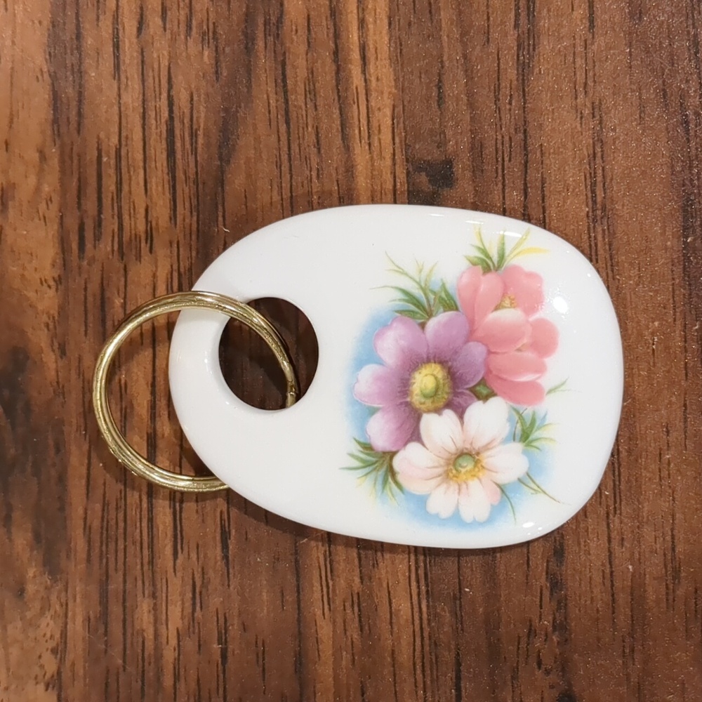 Vintage Bone China Floral keychain